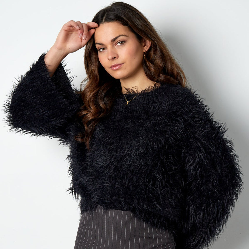 Fluffy sweater zwart