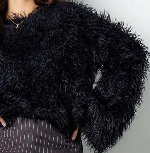 Fluffy sweater zwart