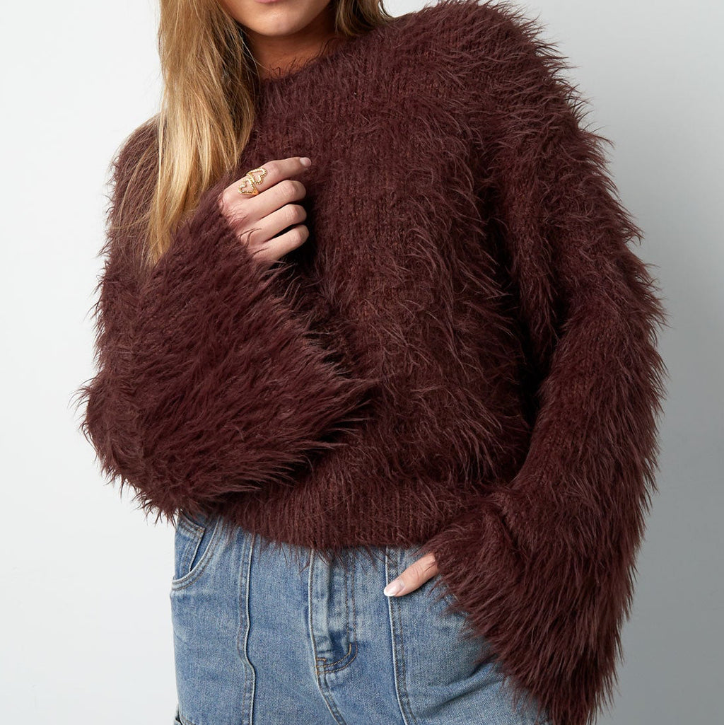 Fluffy sweater donkerbruin